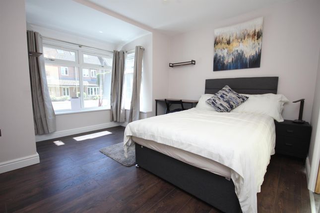 Bedroom 2.Jpg