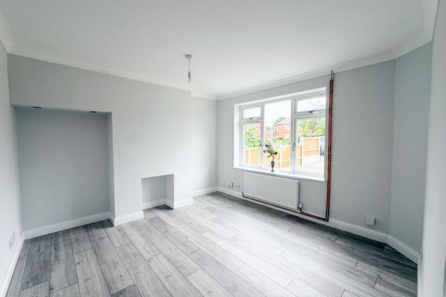 14, The Uplands, Stoke-on-trent photo 4