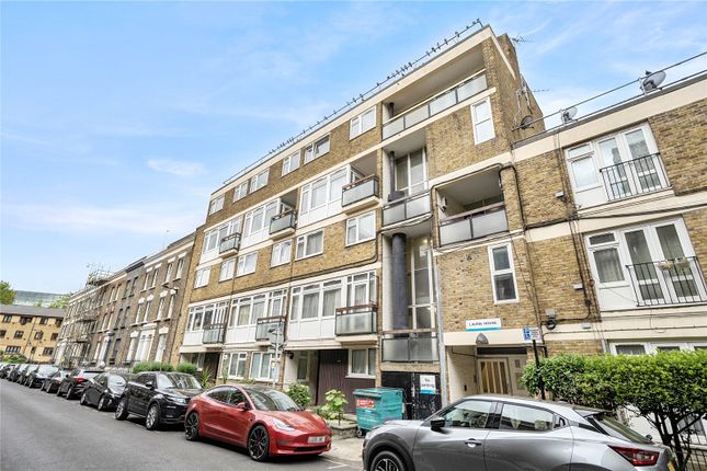 Flat 16, Laurie House,, Gaywood Street, London photo 3