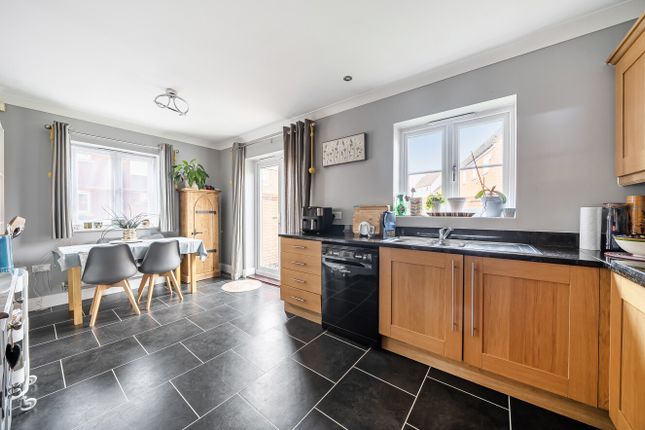 31, Starling Road, Tewkesbury photo 3