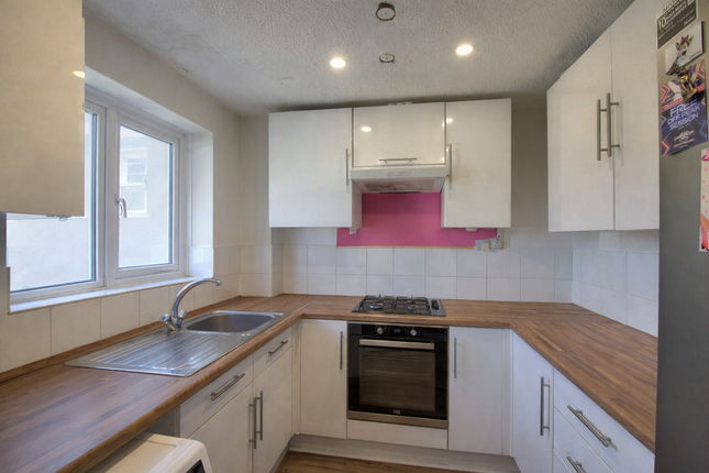 174, Waltwood Park Drive, Newport photo 4