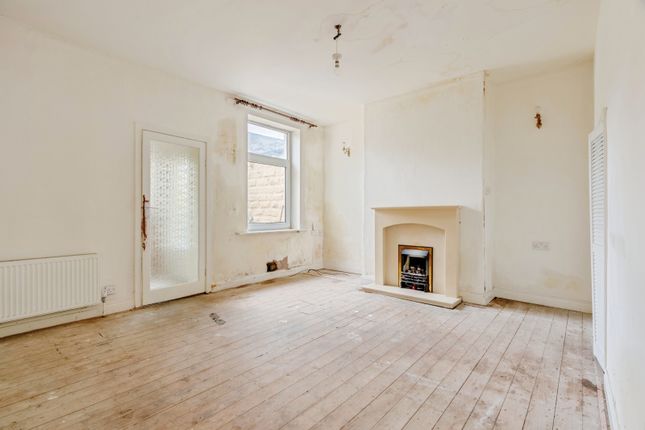 26, Skipton Road, Colne photo 4