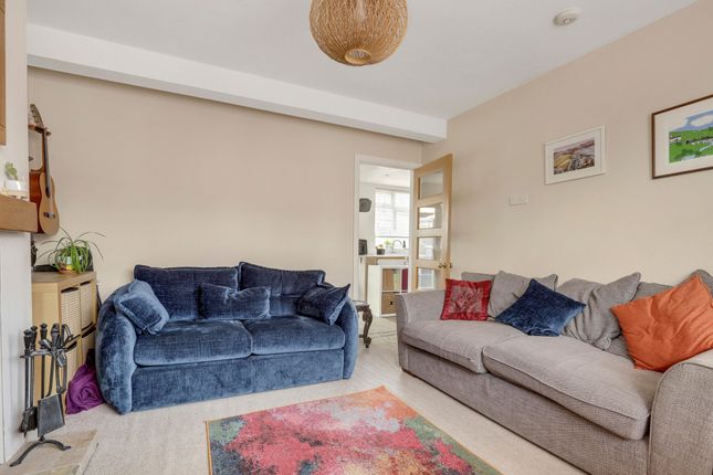 6 Belmont Avenue, Derby photo 4