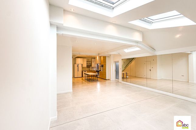 20 New Road, London photo 2