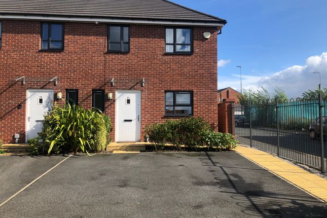 3-bed house on 21, Salford, £1,450/mo