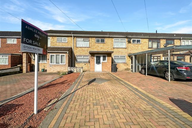 Thumbnail Terraced house for sale in Brunel Close, Tilbury