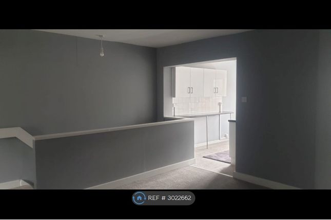 The Flat, High Street, Chasetown, Burntwood photo 2