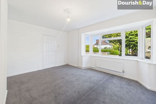 9 Byron Close, Stafford photo 4