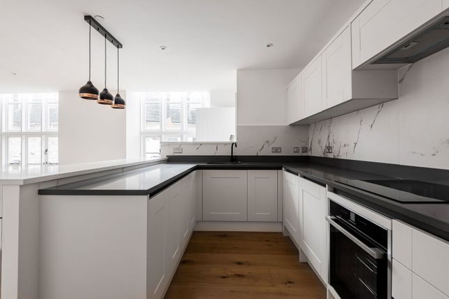 12,Flat 4, Chipping Street, Tetbury photo 3