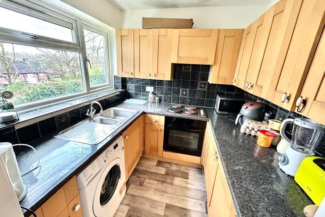 Flat to rent in The Sycamores, Hunters Lane, Sheffield