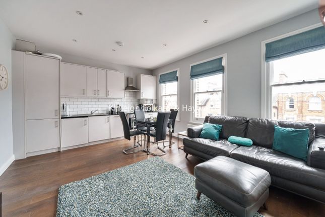 Flat 2, 827A,, High Road, London photo 2