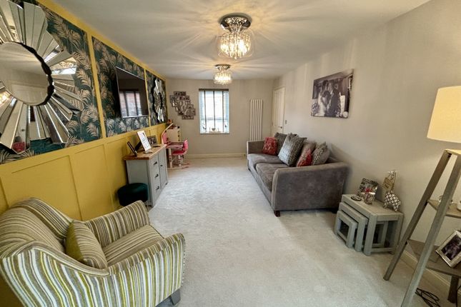 12, Gibside Way, Spennymoor photo 3