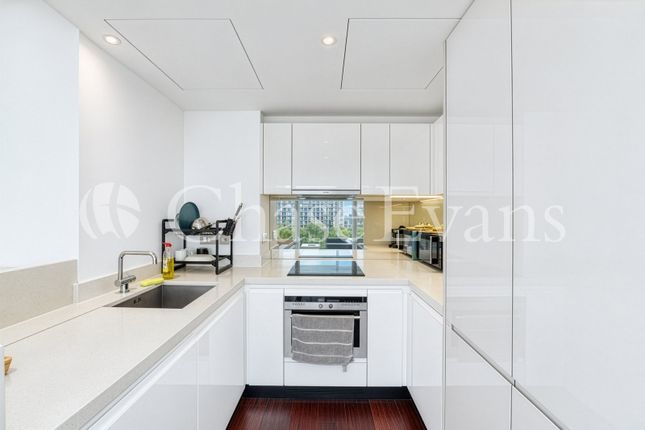 Apartment 901,, East Tower, Canary Wharf photo 2