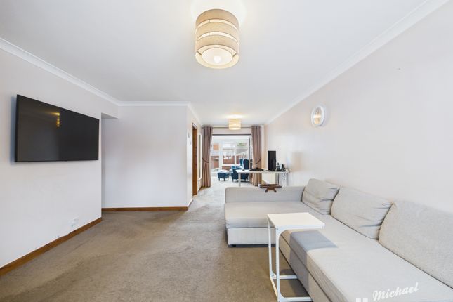 18 Granes End, Milton Keynes photo 4