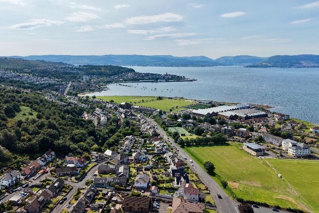 2, Lylefoot Crescent, Greenock photo 3