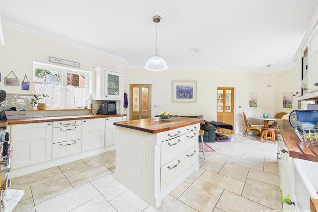 19, Baytree Close, Oswestry photo 4