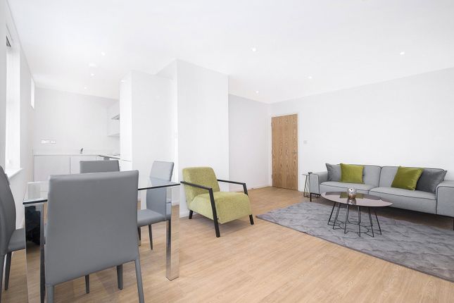Thumbnail Flat to rent in 9 Greenwich Quay, Clarence Road, Greenwich, London