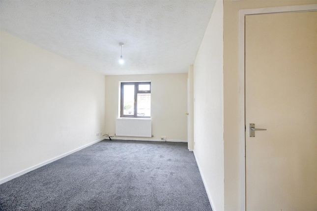 Terraced house for sale in Eaton Close, Beeston, Nottingham