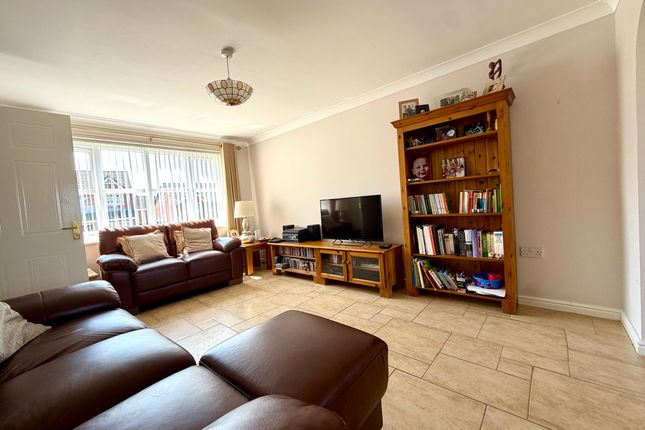 34 Glynmil Close, Merthyr Tydfil photo 2