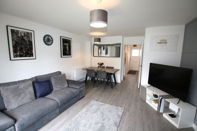 14, Cattail Drive, Dunmow photo 3