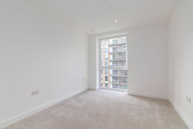 Caldon Boulevard, Wembley photo 5