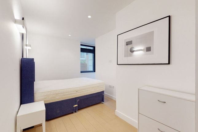 New Horizons Court, Brentford photo 3