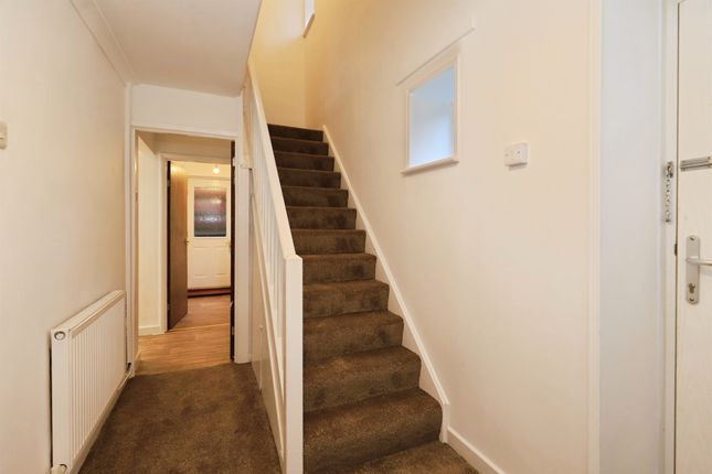 2, Viols Walk, KIDDERMINSTER photo 2
