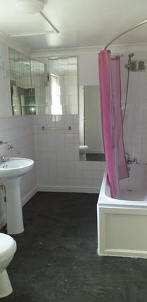 38, Avondale Road, ROTHERHAM photo 3