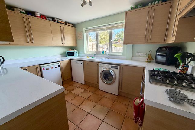 11 Sacombe Road, Hemel Hempstead, hemel hempstead photo 3