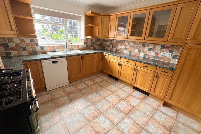 5, Burts Hill, Wimborne photo 2