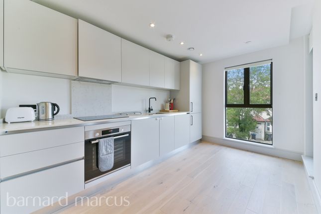 Flat 12, 2.04, Abbey Wall, Station Road, London photo 4