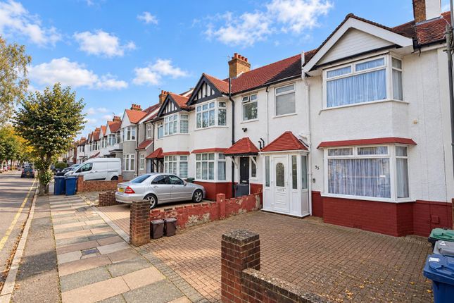 Fairfield Crescent, Edgware photo 2