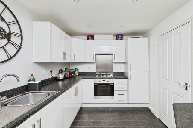 18, Merevale Way, Derby photo 4
