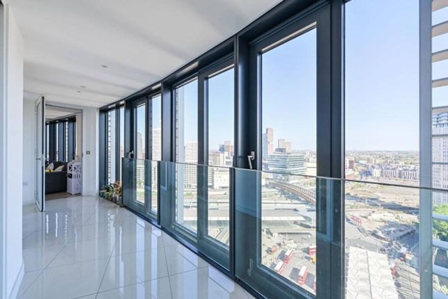 Apt 164, Unex Tower, London photo 2