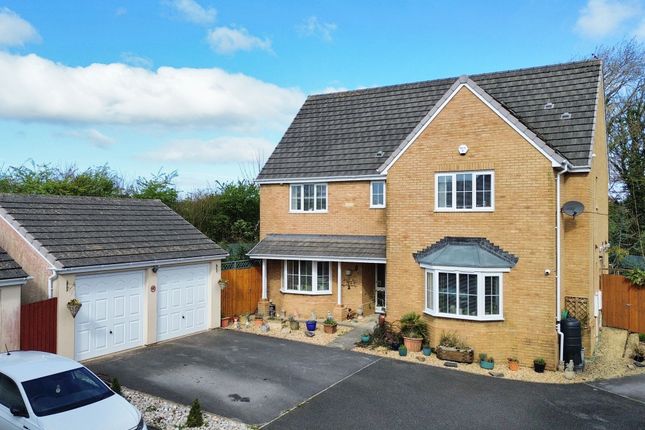 12 Clos Y Gog, Bridgend photo 2