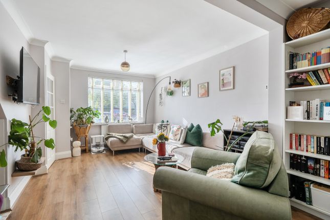 610, Hotham Road South, Hull photo 2