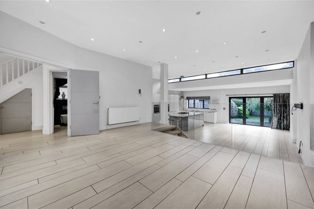 Thumbnail Semi-detached house to rent in St Mary's Avenue, Finchley