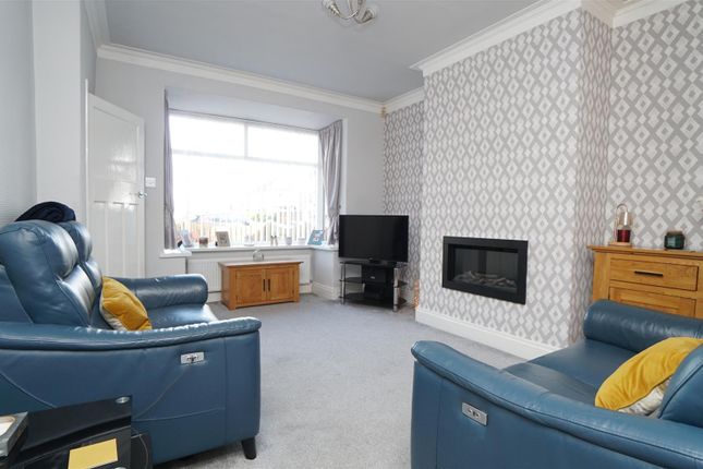17, Claremont Avenue, Shipley photo 2