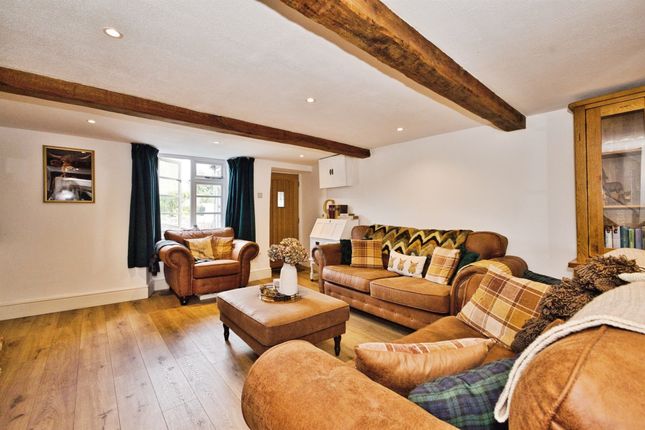 104, Main Street, Martock photo 3