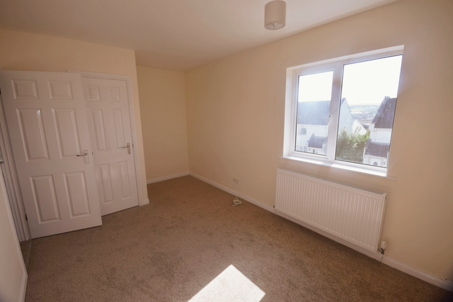 14, Ballakermeen Close, Douglas photo 3
