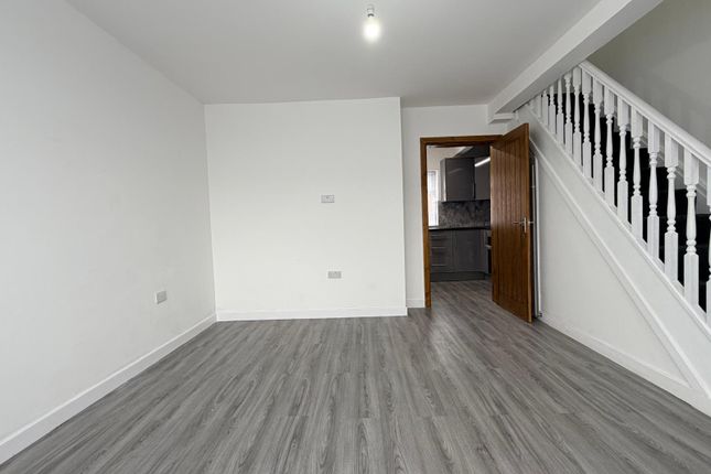 29, Chudleigh Road, Manchester photo 5