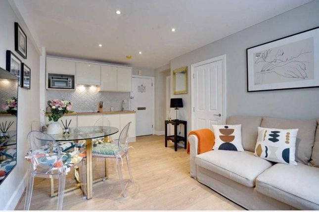 1-bed house on Flat 607, Nell Gwynn House, Sloane Avenue, London, £525,000