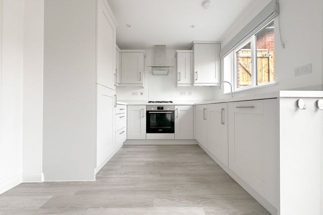 71, Ellacott Road, Exeter photo 3