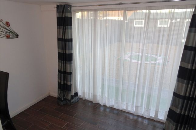 7, Birchway, Middlesex photo 3