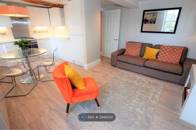 Flat, Sandy Lane, Chester photo 2