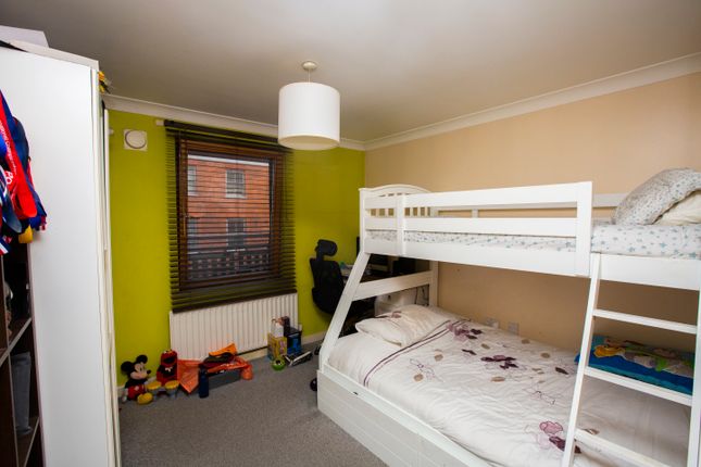 Flat for sale in Painter House, London