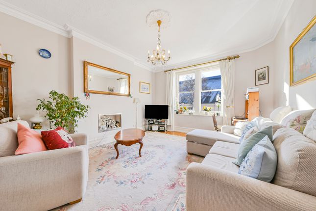 95, Delaware Road, London photo 2