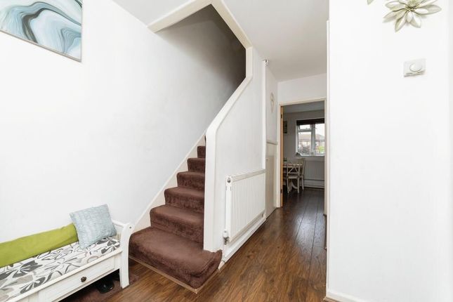 Maisonette to rent in Whiting Avenue, Barking IG11