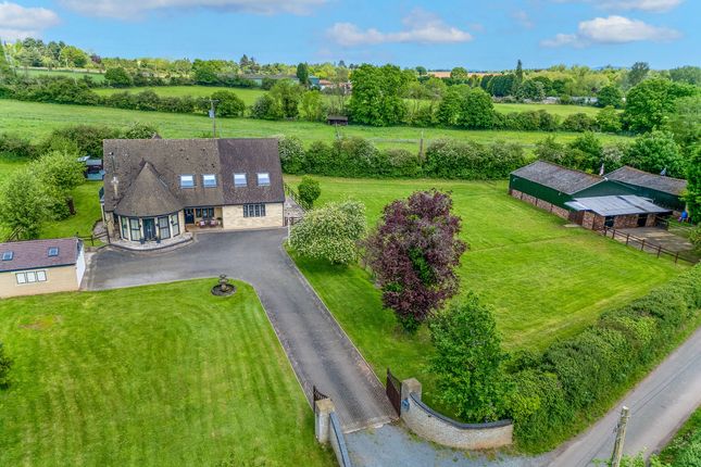 Country house for sale in Charlton Lane, Hartlebury