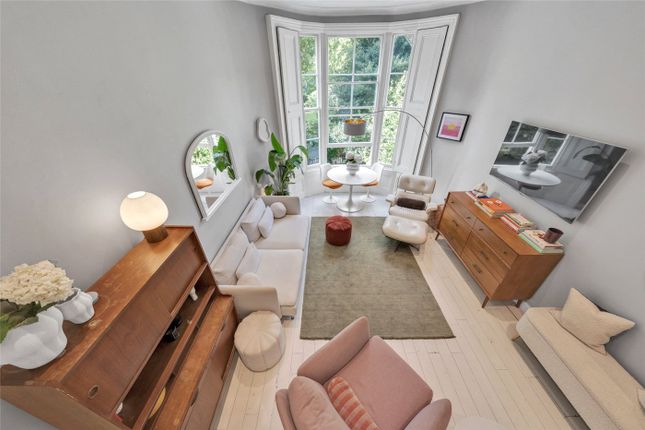 Flat B, 42, Clifton Gardens, London photo 3